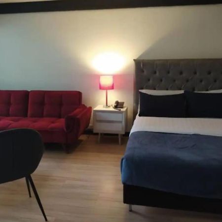 Hotel Boutique Casa Lozada Bogota Bagian luar foto