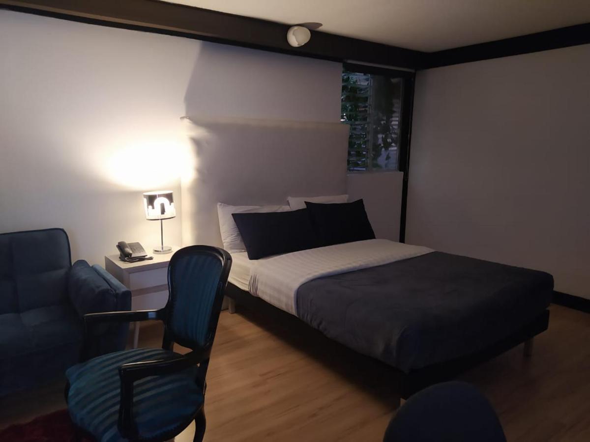 Hotel Boutique Casa Lozada Bogota Bagian luar foto