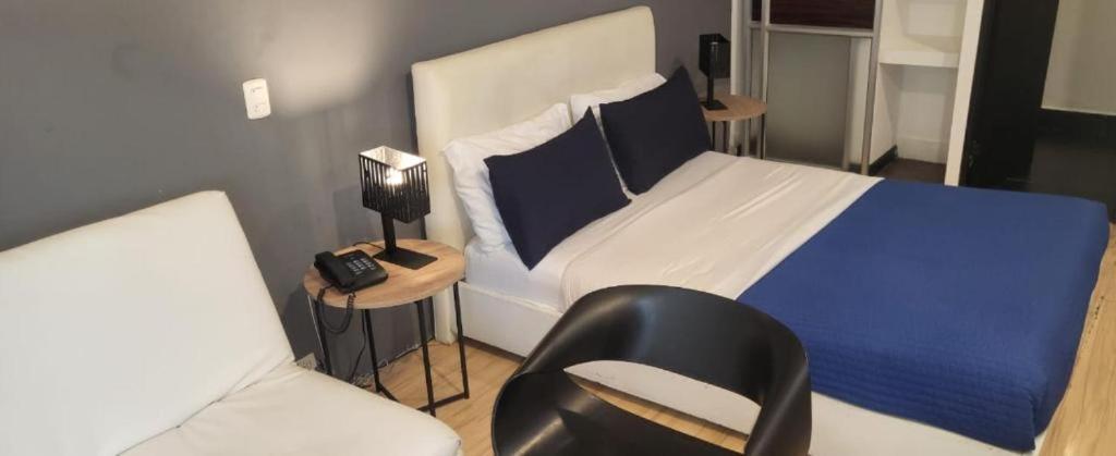 Hotel Boutique Casa Lozada Bogota Bagian luar foto
