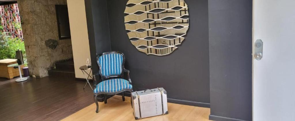 Hotel Boutique Casa Lozada Bogota Bagian luar foto