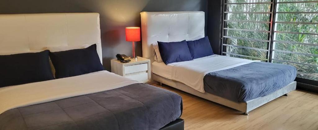 Hotel Boutique Casa Lozada Bogota Bagian luar foto